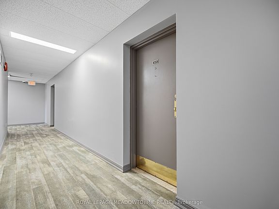 4th image of 24 Ransom St #205