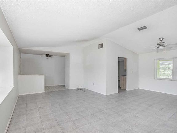 5th image of 14 Flamingo Dr