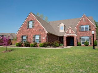 9411 N 105th East Ave, Owasso, OK 74055