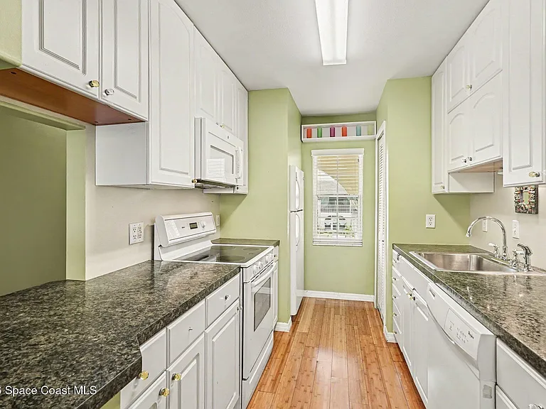1047 Small Ct #38 — Photo 9