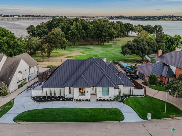 28 Victoria Dr, Rowlett, TX 75088
