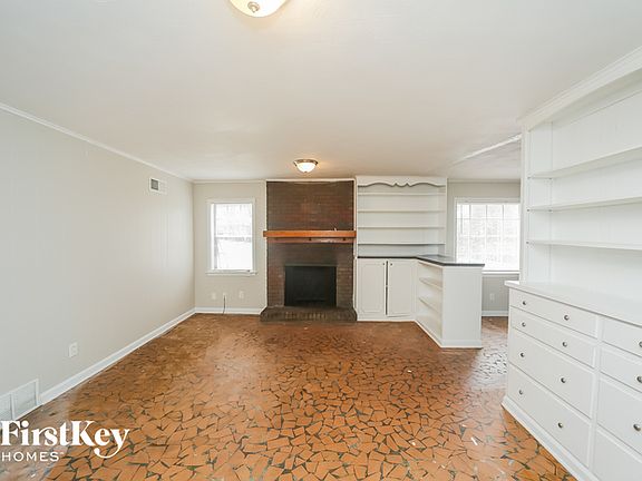 3rd image of 4545 Hancock Dr