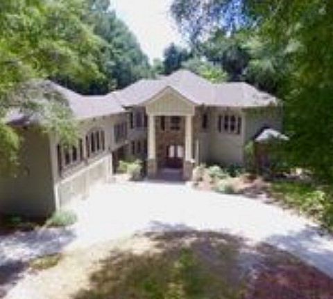 3rd image of 3339 Plantation Dr
