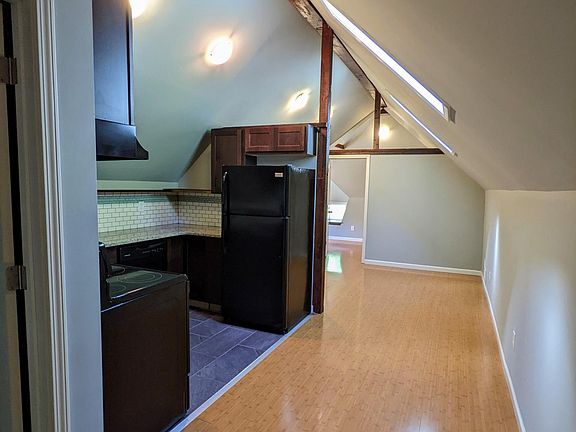 2nd image of 4722 Avery St Unit 3