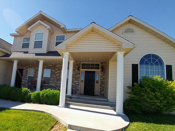 2nd image of 2148 Candlewood Ave