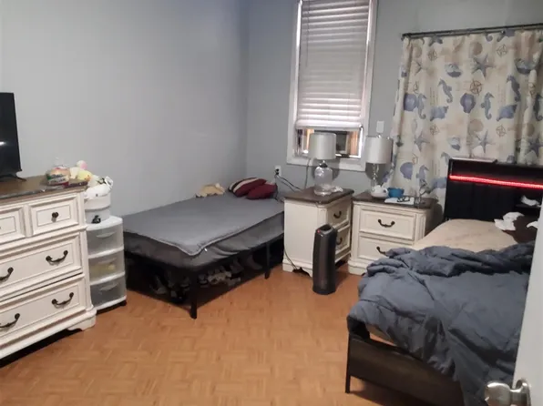 520 42nd Street image 15 of 27