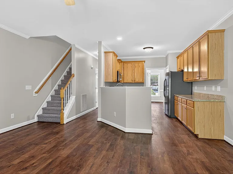 770 Parkside Townes Ct — Photo 16