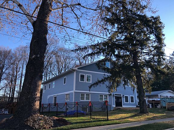 3rd image of 3404 Country Hill Dr