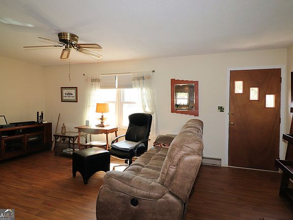 3rd image of 70 N Bellview Rd