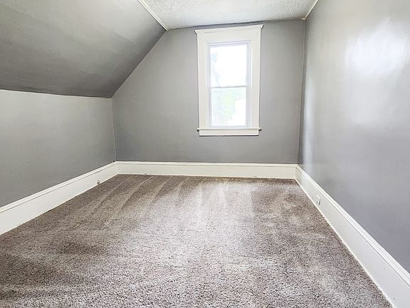 4th image of 3225 W 58th St #A