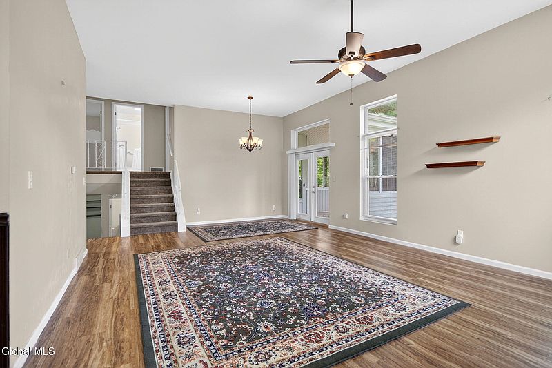 3rd image of 148 Goldfinch Lane