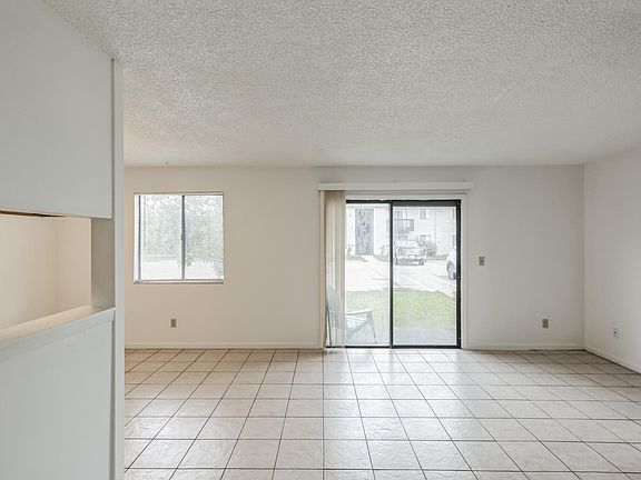4th image of 451 Mercury Ave SE #104