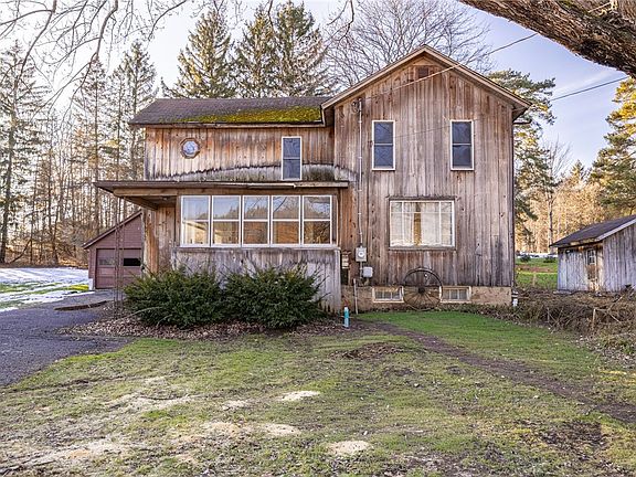 2nd image of 3989 Dean Rd