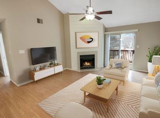 132 Shirley Ridge Dr, Saint Charles, MO