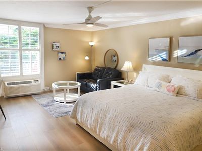 2555 Tamiami TRL N #201, Naples, FL, 34103