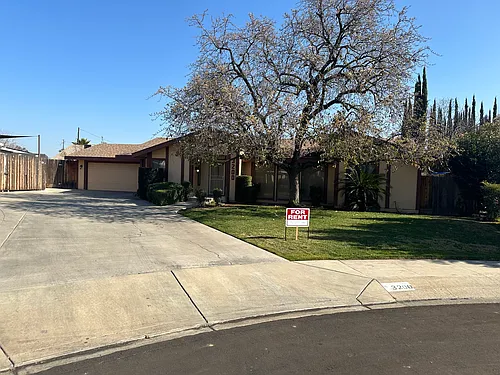 3200 W Pryor Ave Photo 1