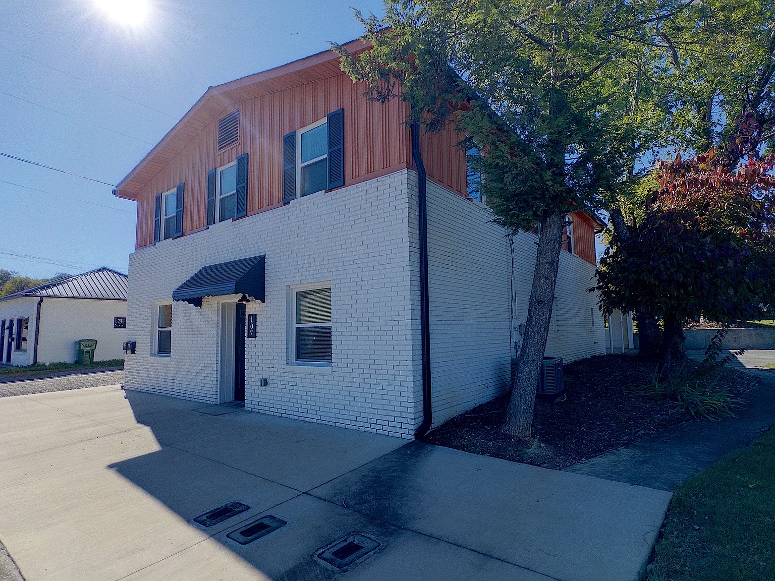 2 bed, 1408 sqft, $1,725 — Photo 2