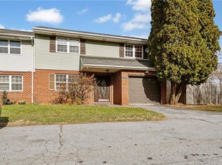 208 Vista Dr, Easton, PA 18042