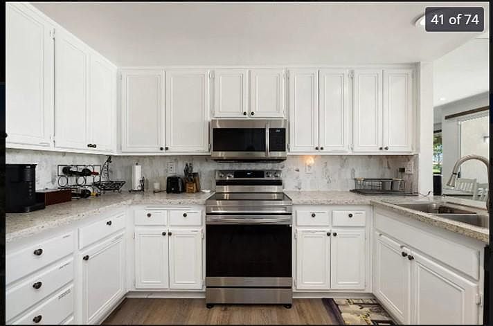 Warm tones, clean lines, and natural light_this kitchen blends functionality with effortless charm