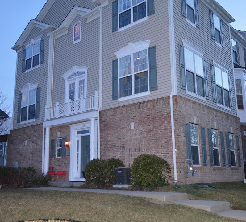 1st image of 1824 Darlington Ln
