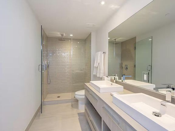 4th image of 4010 S Ocean Drive #R2104