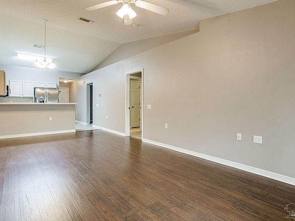 5th image of 2511 Trailwood Dr