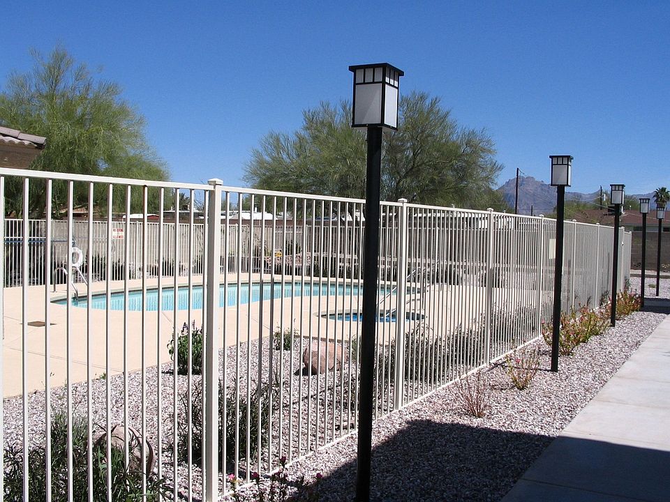 Community Pool/Spa
