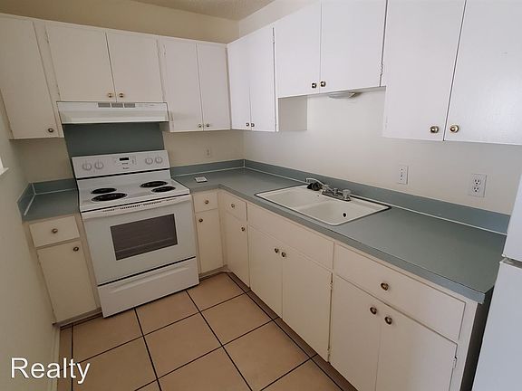2nd image of 2707 6th Ave APT 28