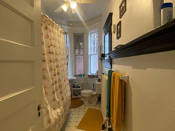 5th image of 1614 Monument Ave APT 2F