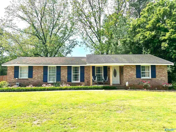 6205 Deramus Ave NW, Huntsville, AL 35806
