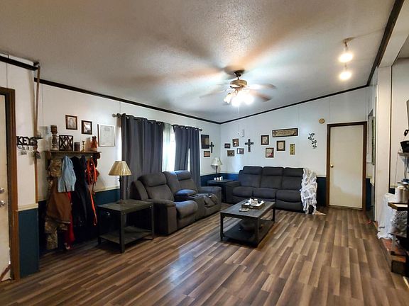 4th image of 262 Lemay Ln