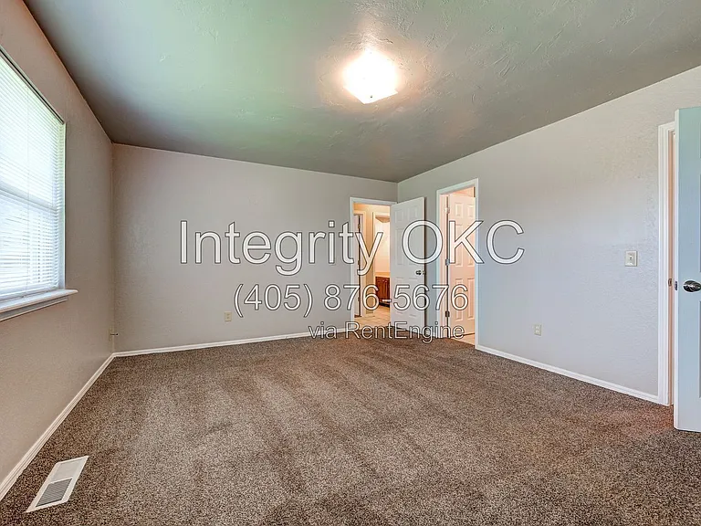 7200 NW 115th St — Photo 17