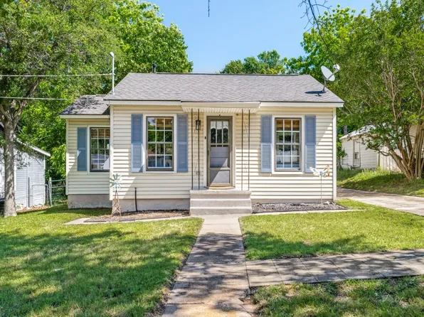 1109 W Hanna St, Denison, TX 75020