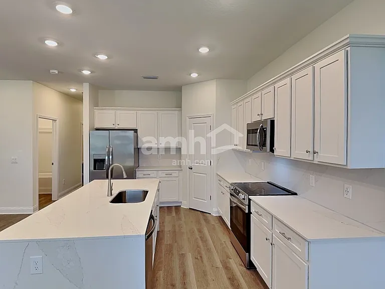 968 Grafton Ridge Dr — Photo 4