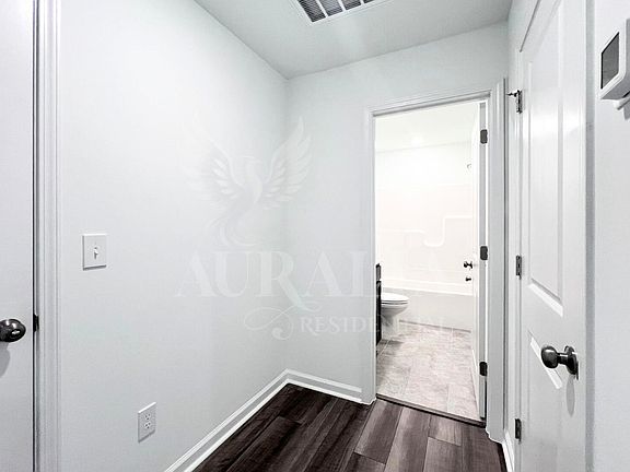 5th image of 1421 Jay Rd