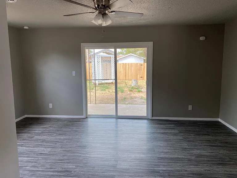 4802 Westway Trl — Photo 4