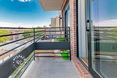 581 Ocean Parkway, #7B