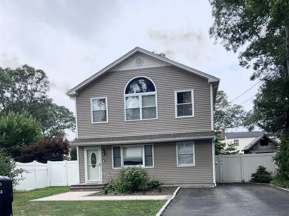 42 Audubon Street, Nesconset, NY 11767