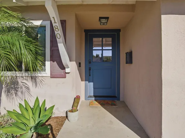 180 Cathy Dr, Thousand Oaks, CA 91320