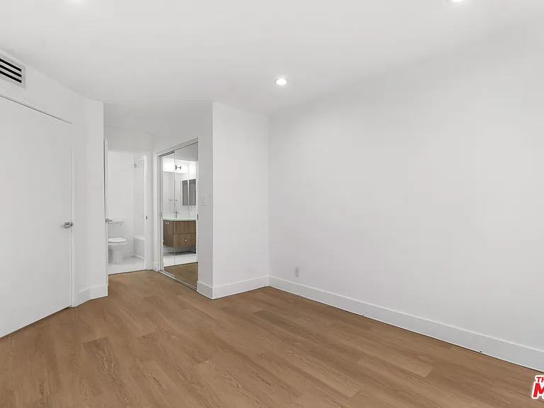 3939 Moore St #102 — Photo 18