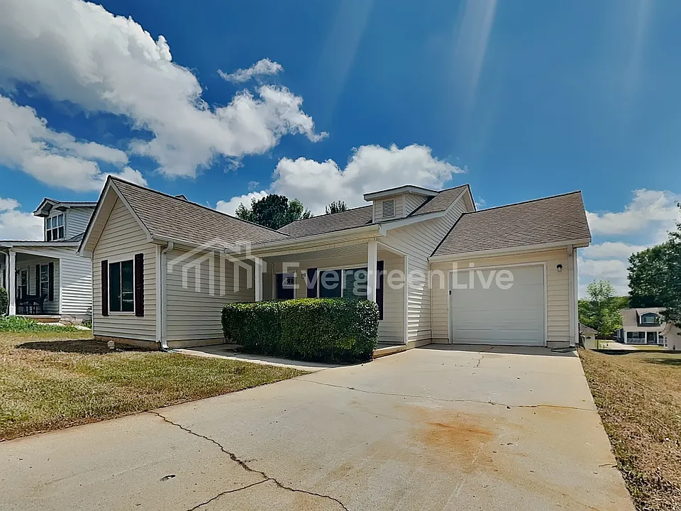 402 Tina Hely Ct