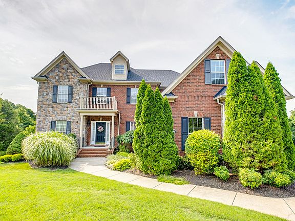 3rd image of 1823 Turner Dr