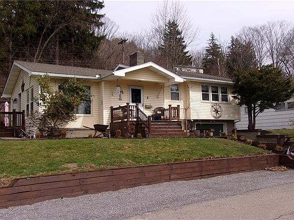 2nd image of 8 Meadowbrook Ct