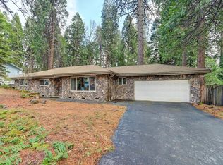 6860 Ridgeway Dr, Pollock Pines, CA 95726