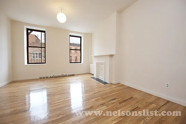 Rented by Nelson Aybar, LREB | media 11