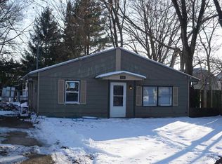 417 Kennon Rd, Rockford, IL 61109