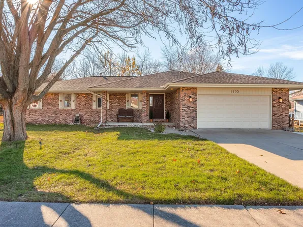 1705 W College Ave, Normal, IL 61761