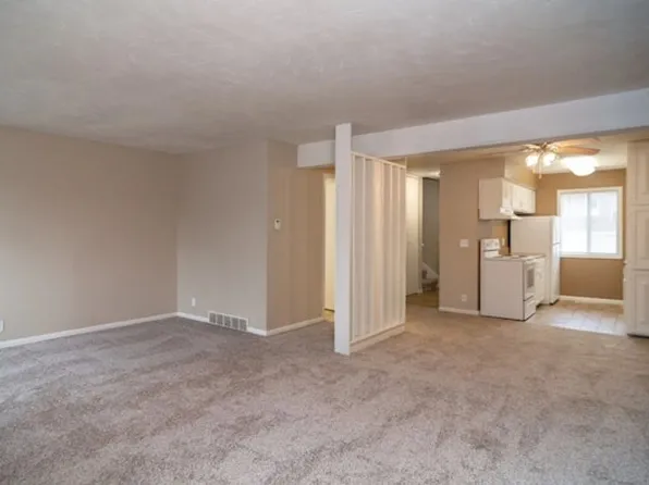 Lake Forest Townhomes