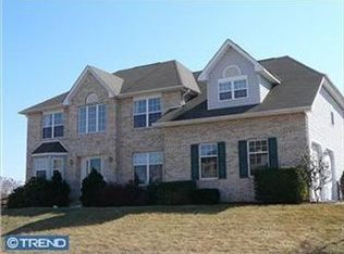 27 Winding Rd, Newark, DE 19702