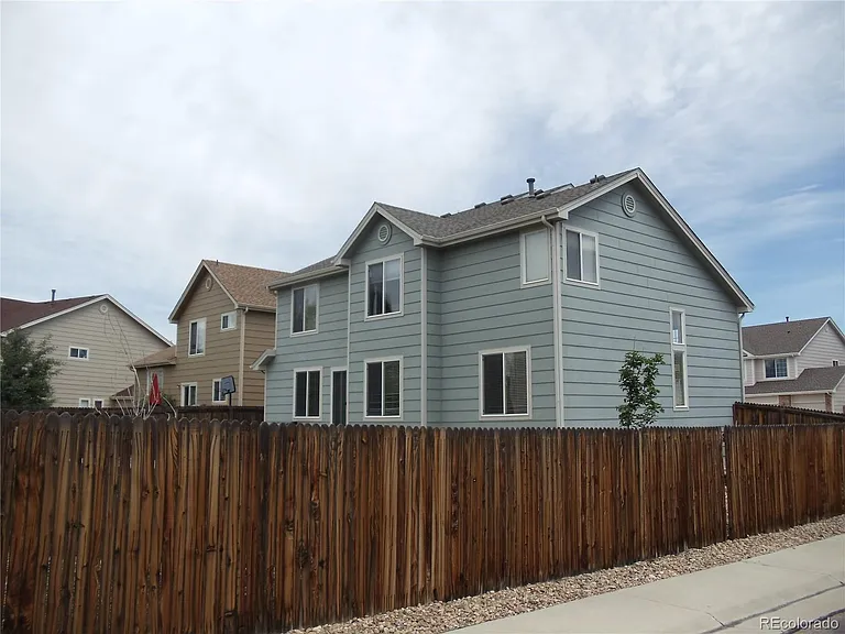 155 Hampstead Ave — Photo 20